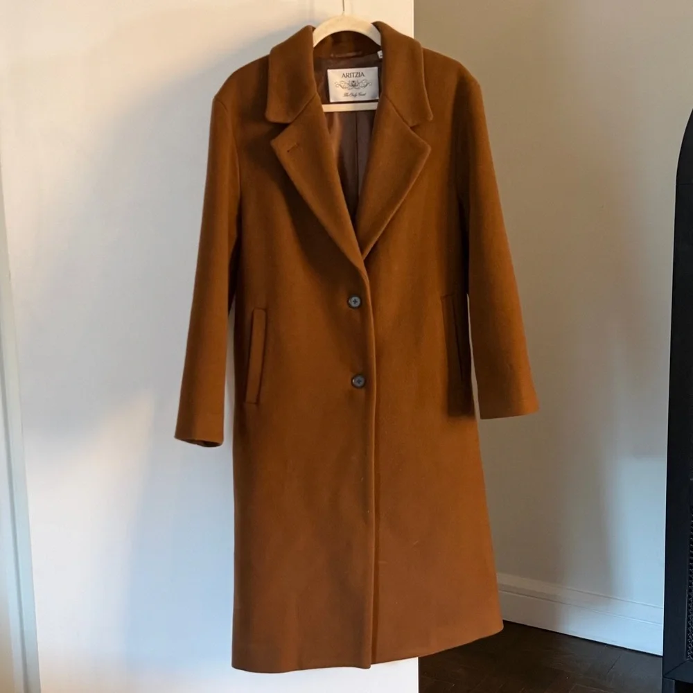 Aritzia Women's The Only Coat Size Small - Picture 3 of 12